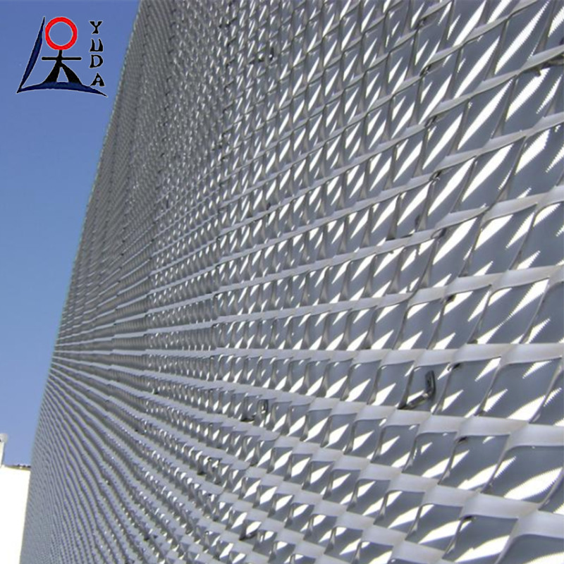 Hot Dipped Galvanized Carbon Steel Expanded Metal With Various Styles Metal Diamond Mesh