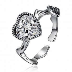 China 18K White Gold Moissanite Ring Custom Sterling Silver Diamond Ring wholesale