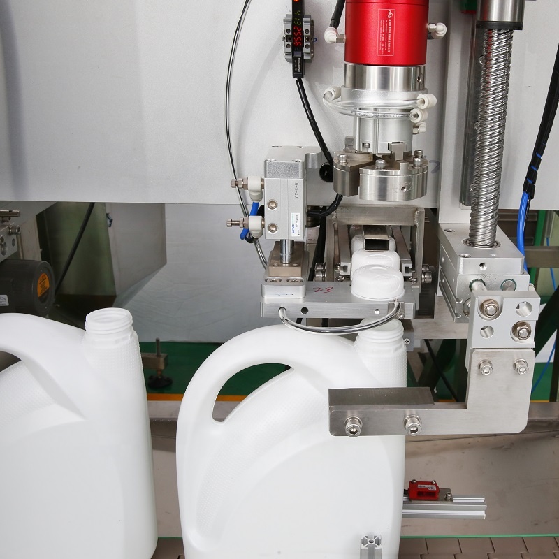 2000*1400*2380mm High Speed Automatic Plastic Bottle Screw Capping Machine for Capping