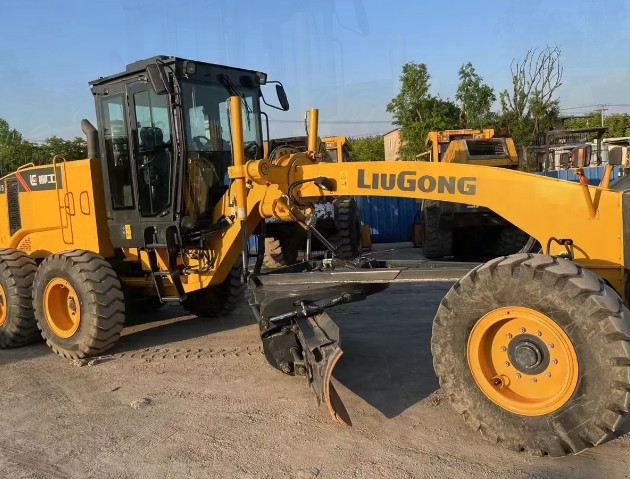 Well Conditional Favorable Price Used Good Quality Used LiuGong 4215 Grader For Hot Sale