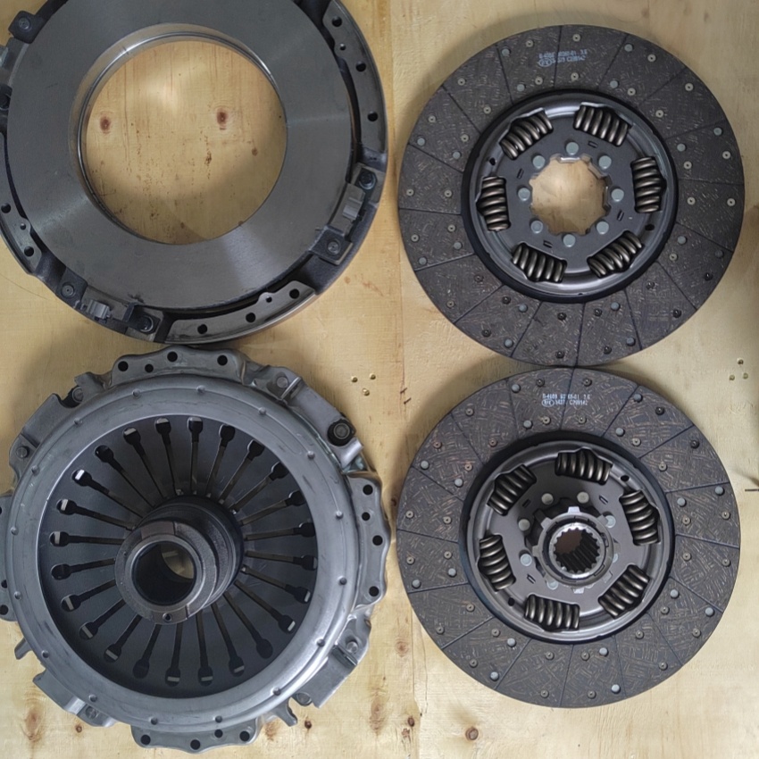 Volvo Europe Heavy Duty Truck Clutch Cover Kit with Parts 18780009816/18780009815
