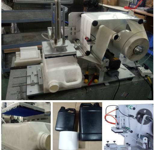 High Efficiency Semi Auto Labeling Machine For Cosmetics Industry One Year