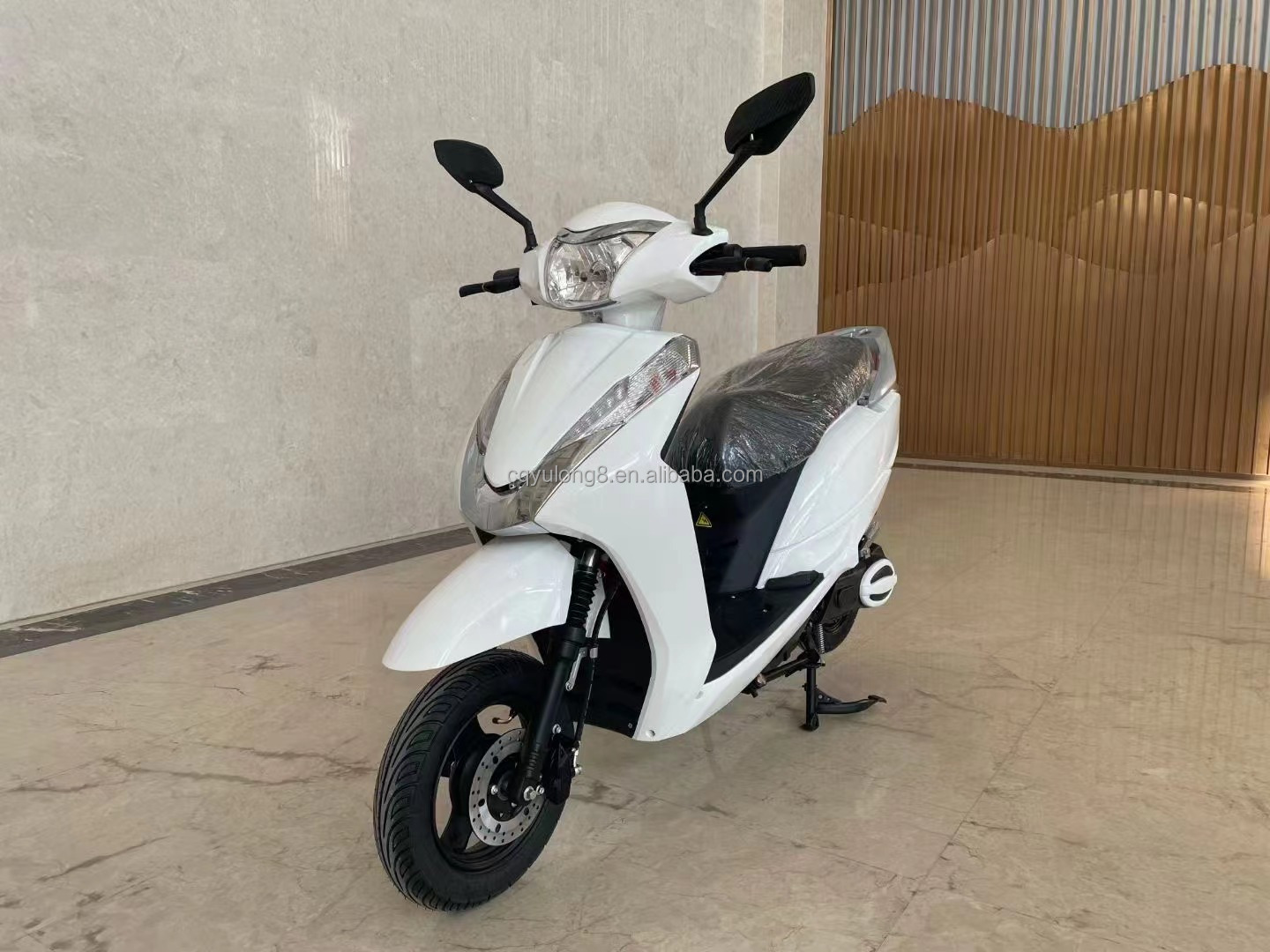 72v Lithium Battery Electric Scooter Motorcycle for Adults Max Load 200kg LCD Display
