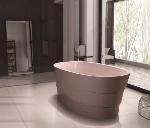 China UV Resistant Oval Freestanding Bathtub Low Thermal Conduction wholesale