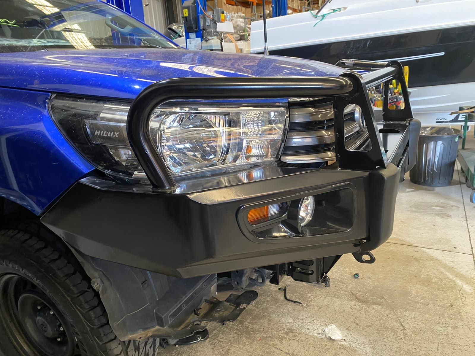 OEM Manufacturer Wholesale Powder Coated Steel Front Bull Bar For Toyota Hilux Revo Vigo Nissan Navara Np300 D40