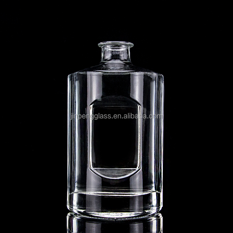 Customized Shape 750ml Vodka Glass Bottle with Cork Cap and Clear Finish in Round
