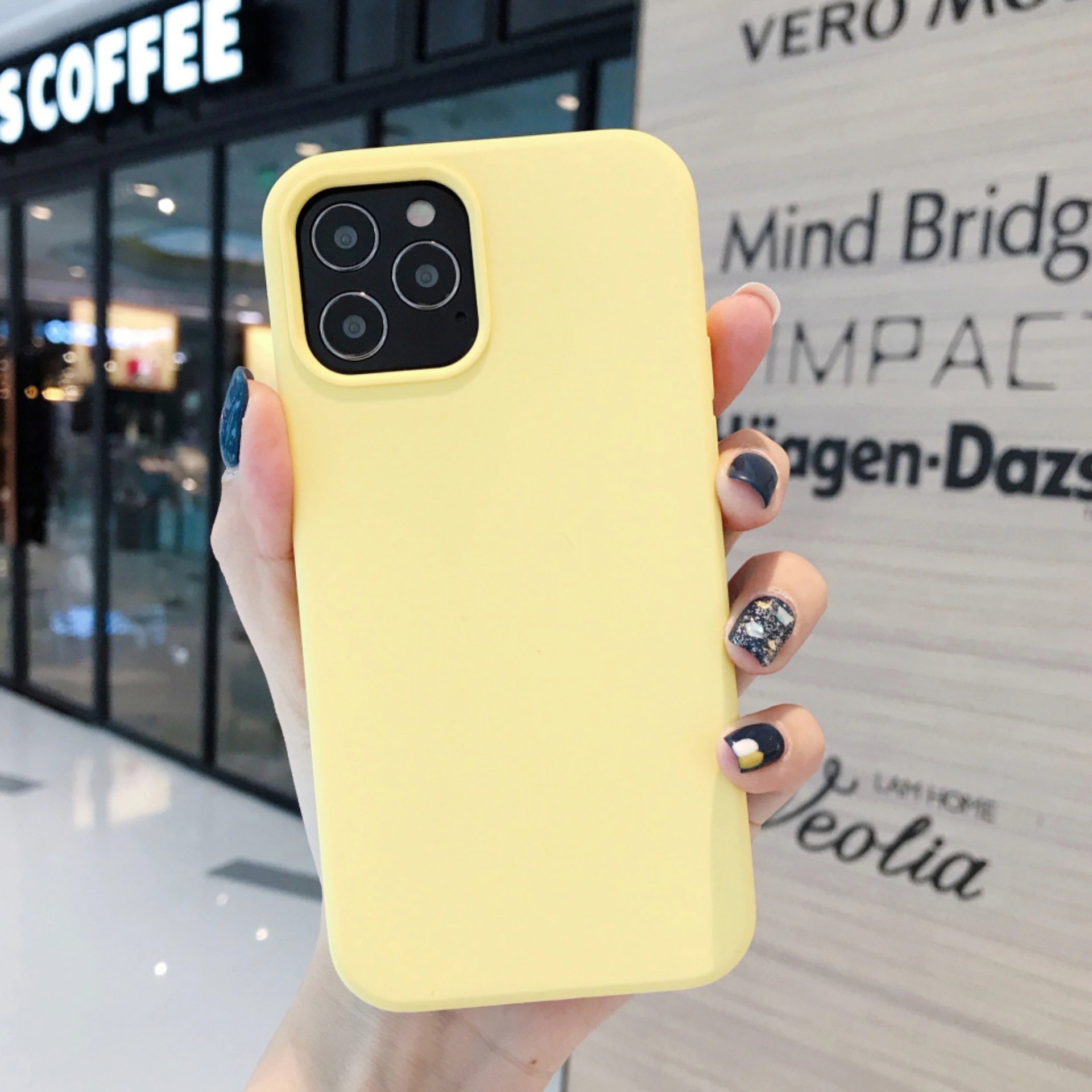 The Latest 2023 Dustproof Silicone Phone Case for iPhone 14 Pro Max Customized Color