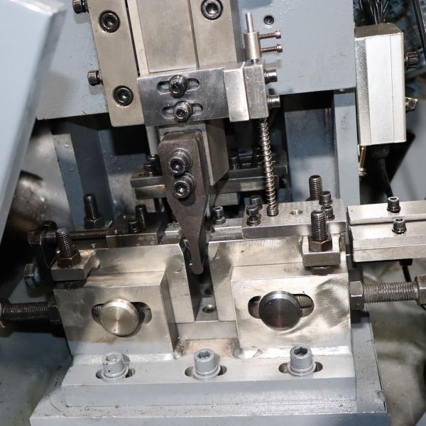 Small Gearbox Thread Rolling Machine Fully Automated Stable Operation HELING Machinery