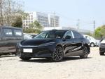 Model Vehicle 601km Range 83.2kWh Battery Capacity AWD Fast Charging Sunroof