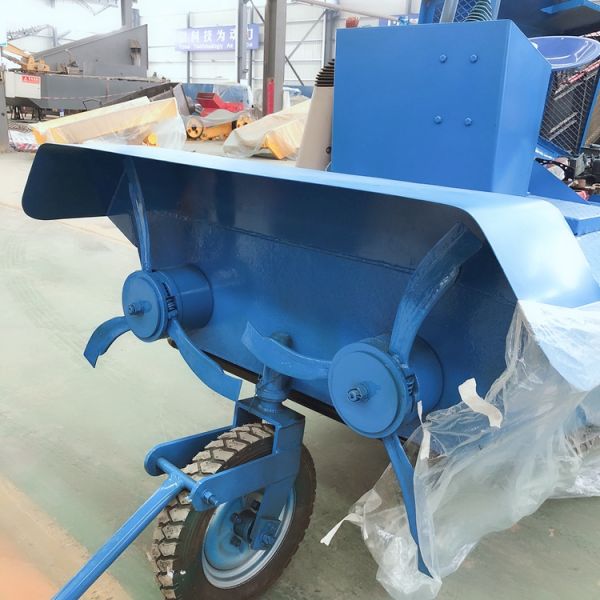 Automatic Aquatic Weed Harvester with 1.5m Cutting Width and 30--50cm Cutting Depth for High Productivity