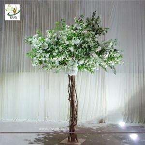 China UVG Floor standing artificial cherry blossom wedding decoration trees for stage decor wholesale