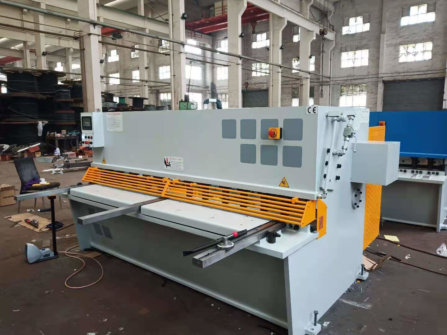 Sheet Metal Shear Machine Hydraulic Shear Cutter Plate Cut Guillotine