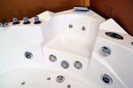Fashionable Big Jacuzzi Whirlpool Bath Tub For Couple 1520 X 1520 X 590mm