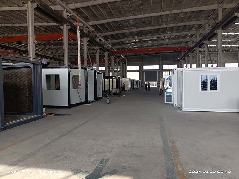 Grande expandable shipping container home factory