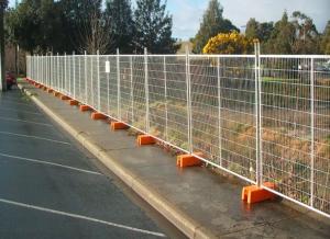 China 6 Foot Welded Wire Temporary Metal Fence Panels 75 X 100mm AkzoNobel Coating wholesale