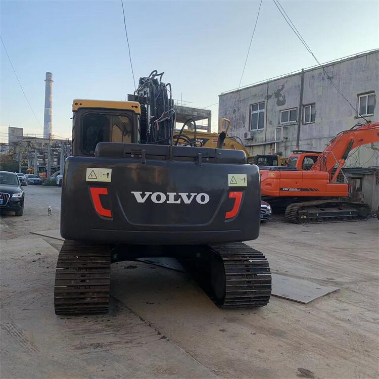 Used Volvo Hydraulic Excavator EC140 with ORIGINAL Hydraulic Valve Perfect in Shanghai