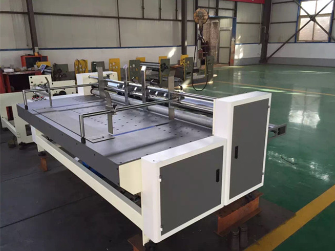 1550mm Corrugated Carton Box Machine 45mm Slotting Distance Partition Slotter Machine