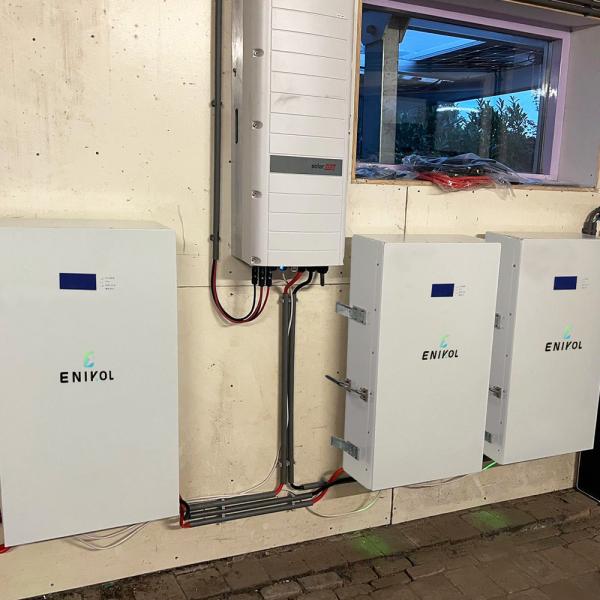 Household 48V Wall Mounted LiFePo4 Battery 200ah 100ah Lithium Solar Battery