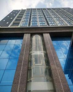 China Customizable Stone Curtain Wall for Modern Design Style Exterior Wall Design wholesale