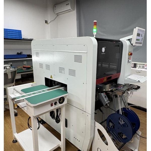 Charmhigh TC06 Pick and Place Machine 6 heads Compact & High Precision SMT Solution