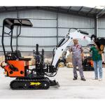 Towable Hydraulic Compact Excavator Small Earth Moving Equipment 4.2T