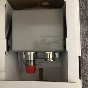 China Danfoss EMP 2 Series Pressure Transmitters 084G2106 084G2107 084G2108 084G2109 084G2110 084G2111 wholesale