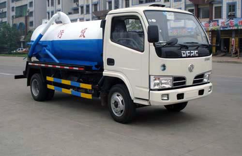 Widely used waste water suction truck , vacuum pump Sewage tanker Septic water