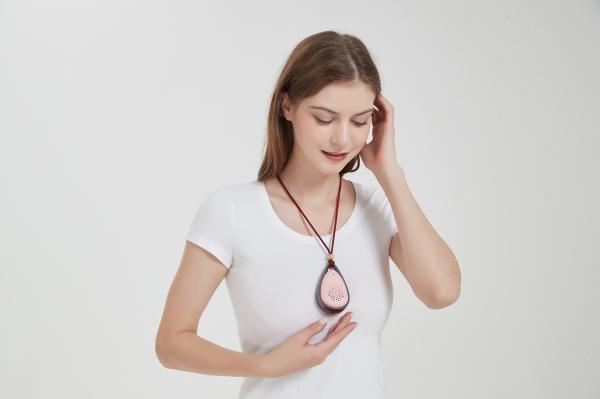 74gs Cold Plasma Small Wearble Air Purifier Protect Yourself From Flu And
