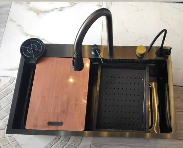 Beautiful Silver 304 Stainless Steel Kitchen Sink For Modern And Classic