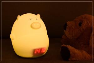 China 7 Colors Silica Pig Clock Lamp With 1200mA Rechargeable Battery wholesale