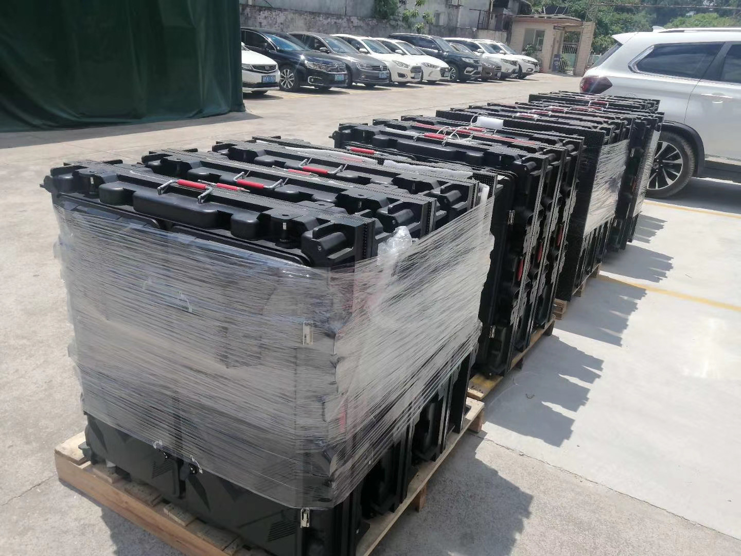 960*960 P6 SMD1921 Outdoor LED Advertising Screen 5500nit/sqm