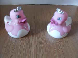 China Pink Wedding Rubber Ducks Gift , Small Bride And Groom Rubber Ducks Phthalate Free wholesale