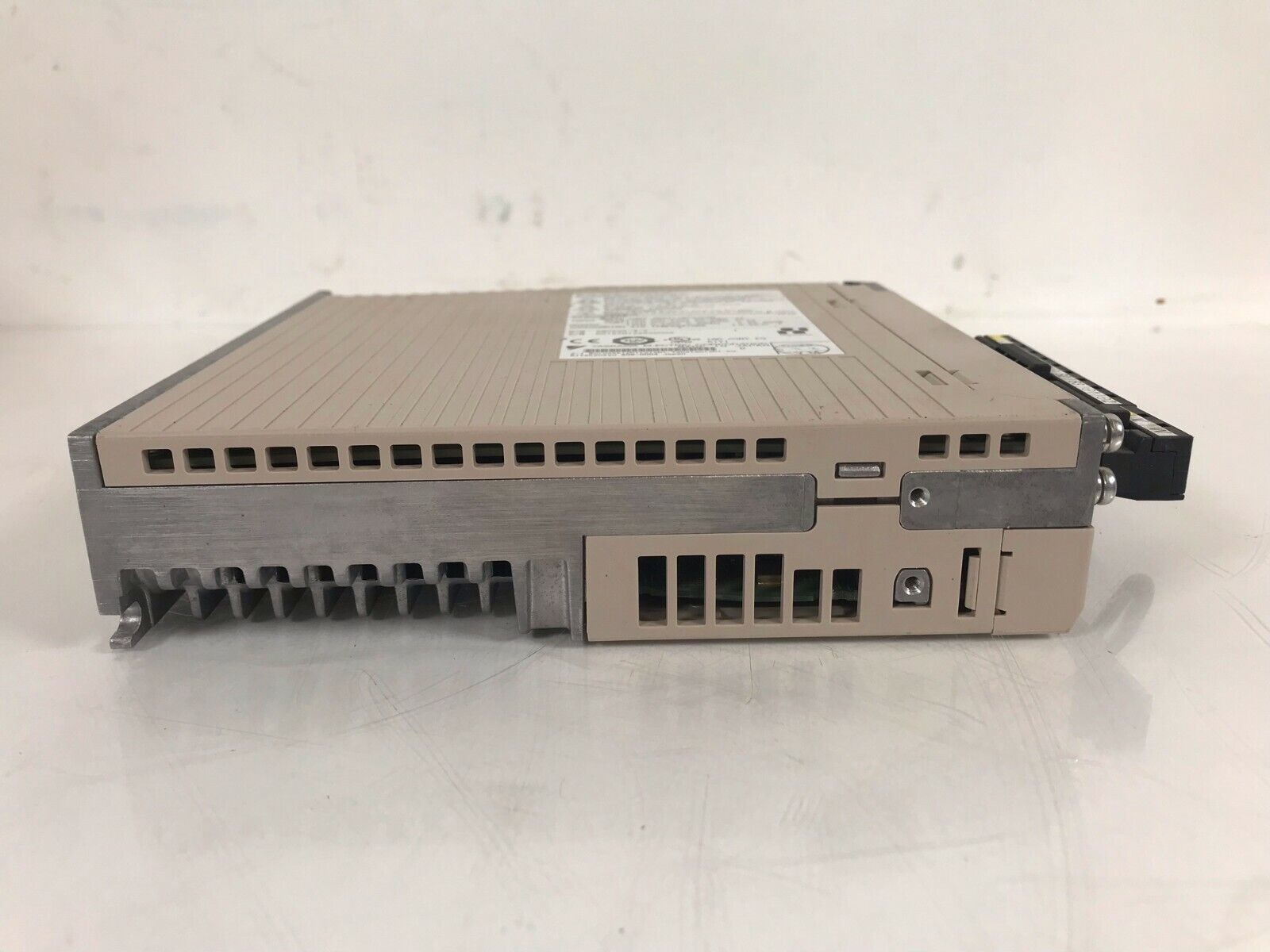 SGDV-2R8A11BY870AB Yaskawa Three phase main input digital servopack