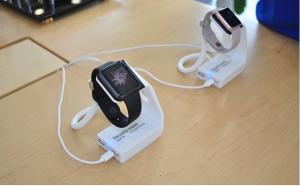 China COMER anti shoplifting alarm devices smart watch security display mounts for mobile phone retail stores wholesale
