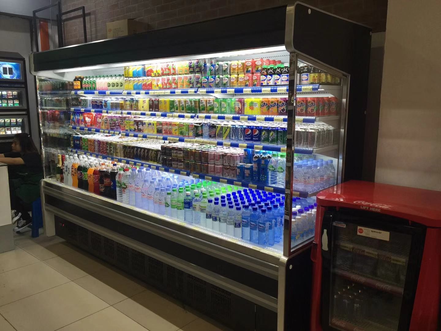 Refrigeration Multi - Deck Open Chiller Supermarket Showcase Dimensions 1000*2000 Mm