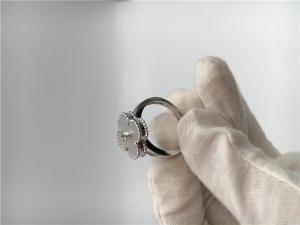 China Vintage Alhambra 18K Gold Ring White Gold With Diamond / White Mother Of Pearl wholesale