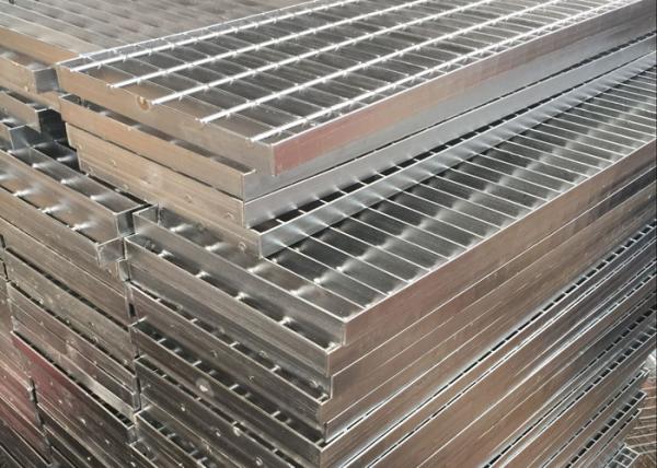 Galvanized Bar Grating / Steel Driveway Grates Grating Excellent Bearing