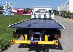 Obstacle Flatbed 5T Heavy Duty Tow Trucks / SINOTRUK HOWO Wrecker Tow Truck Euro