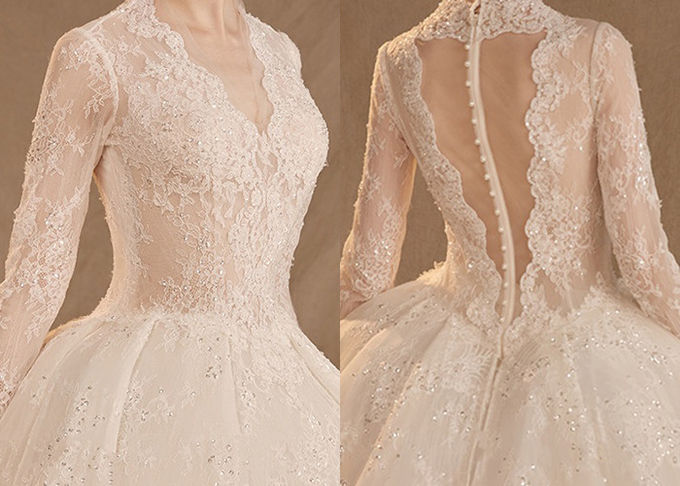 Lace White Backless Evening Gown , Western Wedding Dresses Beading Pleats