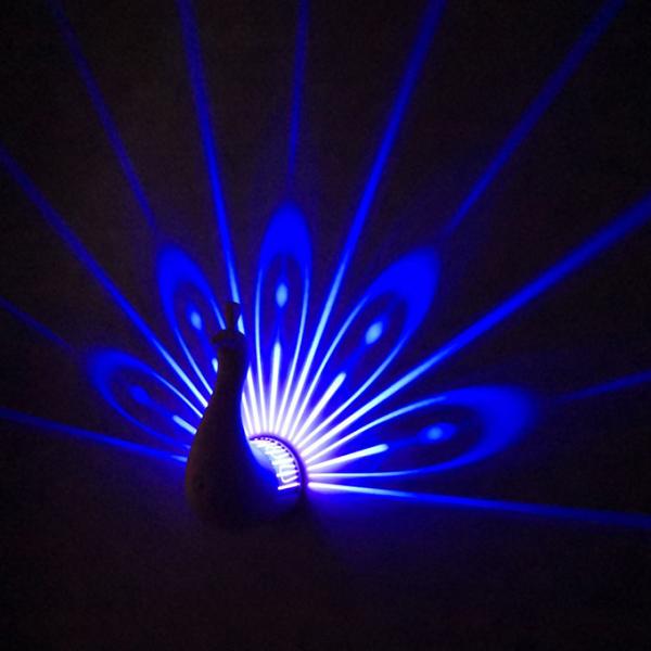 Novelty gifts product Peacock projection lamp, funny and attractive peacock