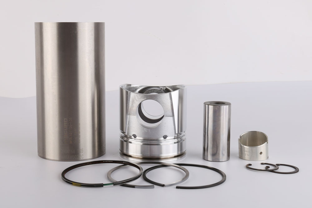 SAA6D102E Engine Cylinder Liner Kit DIA 114mm 6738-31-2111 3957795 3802747