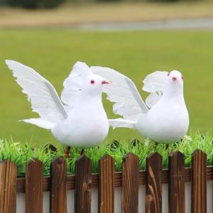 China Event Party Supplies Beautiful Feather Bird Christmas Festival Party Decoration 20x20cm wholesale