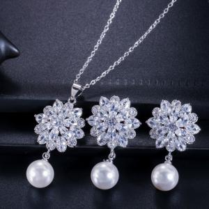 China Fashion brass nacklace jewelry baby girls hot sell cz nacklace earrings and bracelets necklace earring jewelry set wholesale