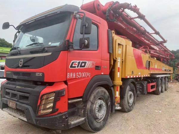 1400mm Feeding Height 62m Volvo Chassis Truck Mounted Pump for Construction