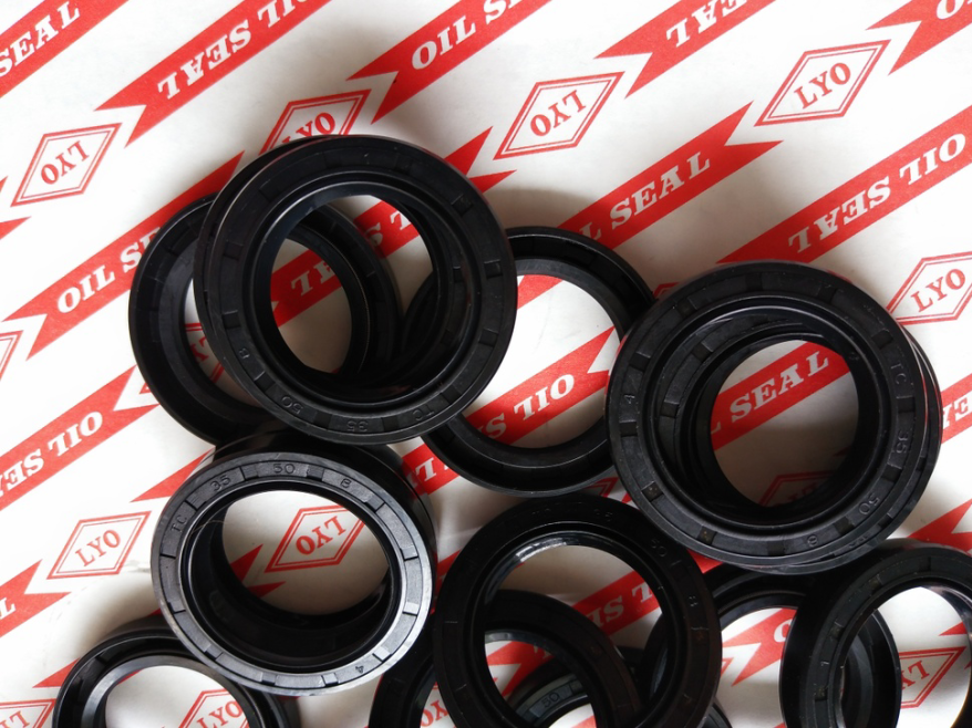 TC framework oil seal,model 35*50*8,NBR material,color is generally biack and brown.