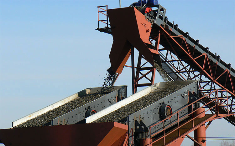4 Deck Vibrating Screening Machine For Slag , Quarry
