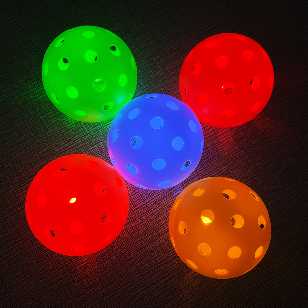 74mm Length Outdoor Pickleball Balls With PE Super Hard Injection / 40 Hole Diameter
