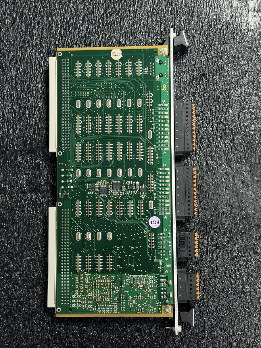XIO16T 620-002-000-113 Extended Input/Output Module with 16 Dynamic Input Channels and 4 Configurable Tachometer Channels