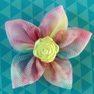 China Customized Elegant Sheer Fabric Flowers Garment Craft Handmade Flowers For Girls Clothes Decoration wholesale