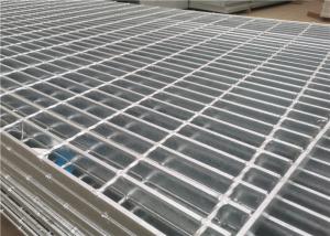 China Serrated Stair Tread Platform Steel Grating Hot Dipped Galvanized 3X30 on sale